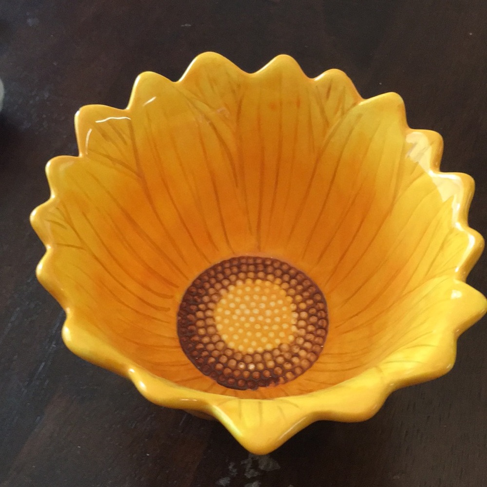 Sunflower Dish